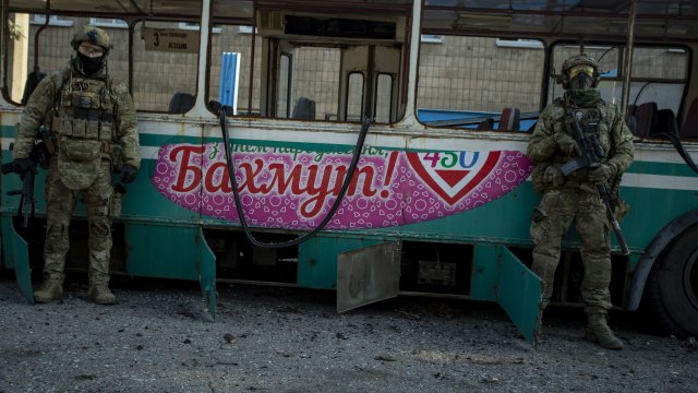 Дилемата за Украйна е колко дълго да се задържи в Бахмут