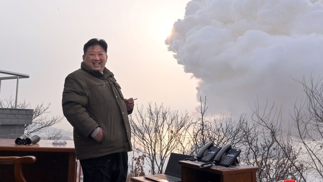 Заседанието се проведе в момент в който напрежението между Пхенян