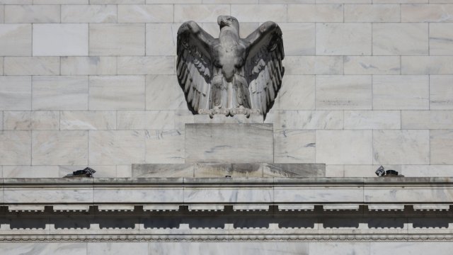 Това означава ли по малко агресивна политика от страна на централните