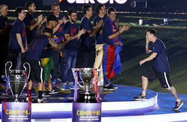 
	Бареслона е испански футболен отбор, победител в Шампионска лига през 2015 г. Отборът заема четвъртото място в класацията на Forbes със стойност от 3,16 млрд. долара.
