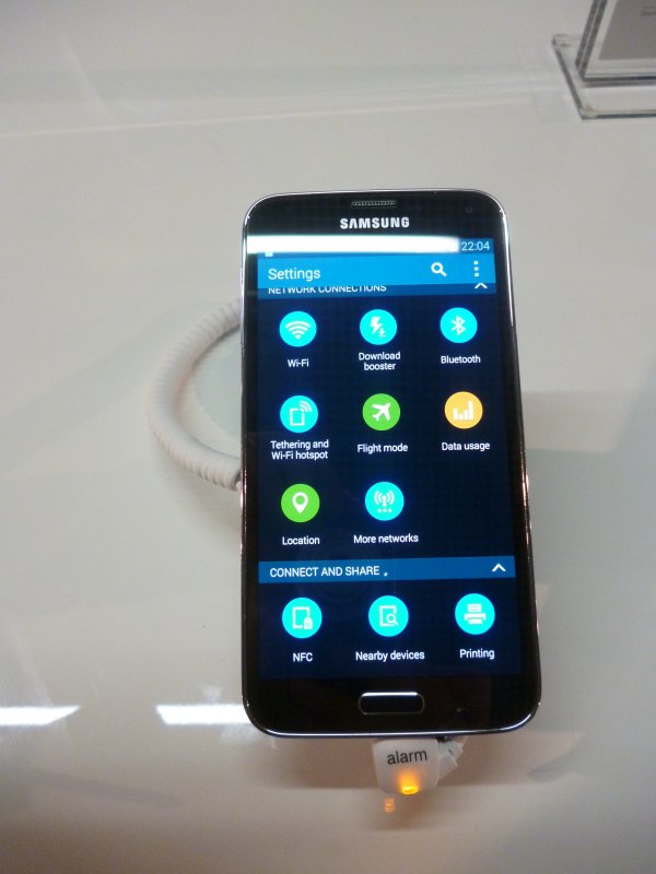
	Интерфейсът на Galaxy S5 е сериозно променен в сравнение с досегашния TouchWiz.
