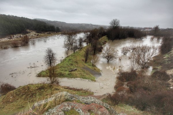 
	Наводнение край Курило.&nbsp;Снимка: Димитър Кьосемарлиев, Investor Media Group
