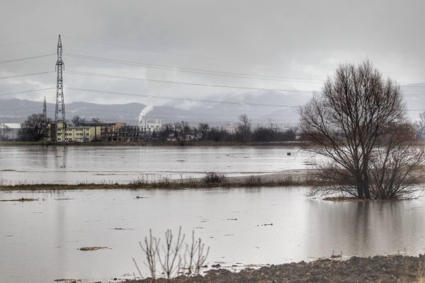 
	Наводнение край Мировяне.&nbsp;Снимка: Димитър Кьосемарлиев, Investor Media Group
